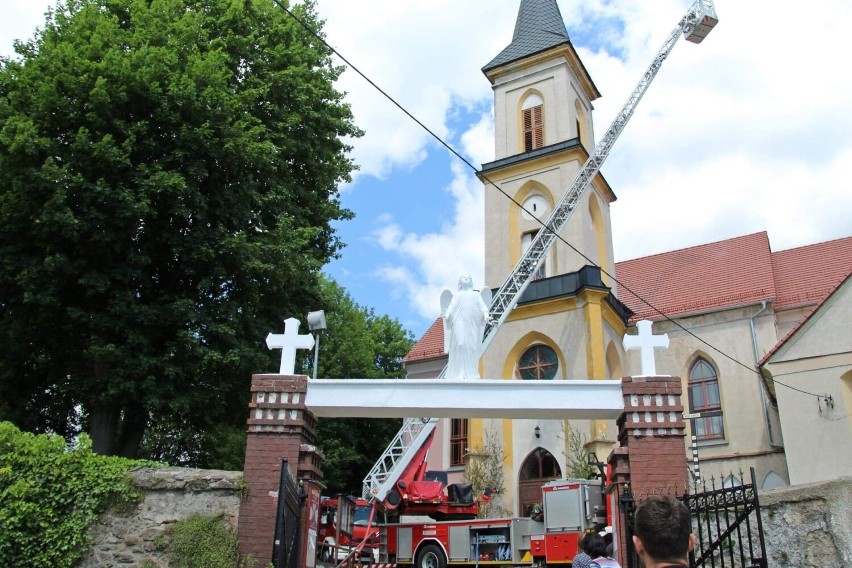 Czy kościół w Dziećmorowicach pod Wałbrzychem był zagrożony? [ZDJĘCIA]