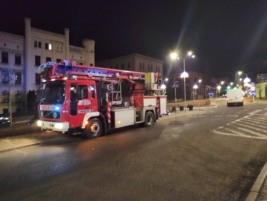Pożar przy ul. Konopnickiej w Wałbrzychu. Co się tam wydarzyło 30.12.2022? Zobaczcie zdjęcia