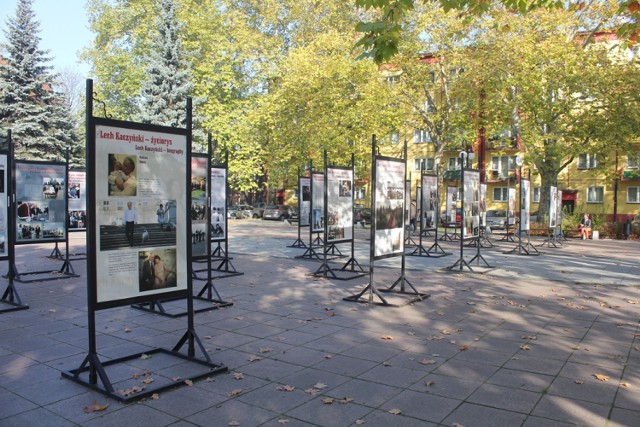 Rynek w Siemianowicach: Wystawa poświęcona Lechowi Kaczyńskiemu