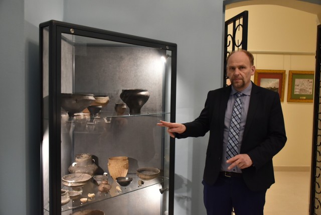 Dyrektor Muzeum w Wodzisławiu Śląskim opowiada o nowej wystawie, która przygotowuje placówka
