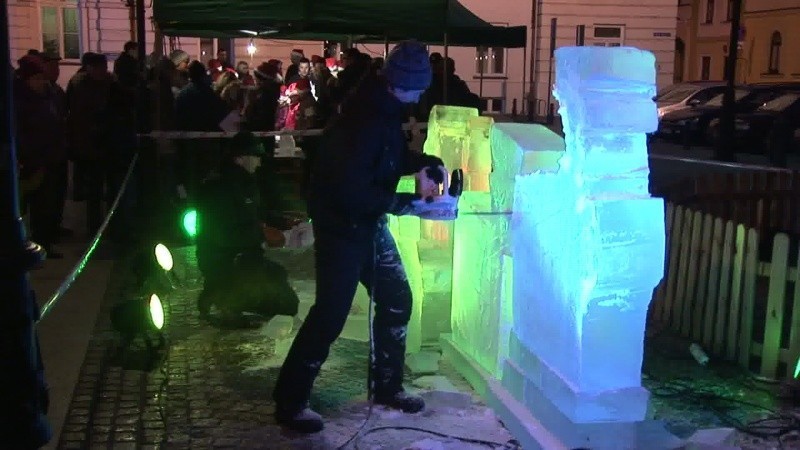 Oryginalną atrakcją tradycyjnych już spotkań mikołajkowych...