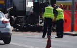 Tarnów. Wypadek na Krakowskiej. 23-letni motocyklista zginął po zderzeniu z ciężarówką [ZDJĘCIA]