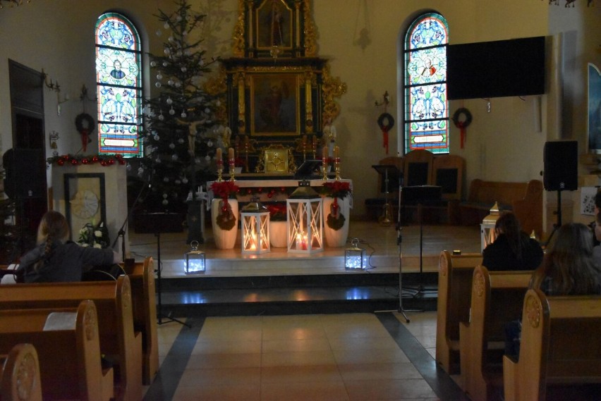 "Ślady do Betlejem". Koncert słowno-muzyczny w kościele św. Michała Archanioła w Kiełpinie 