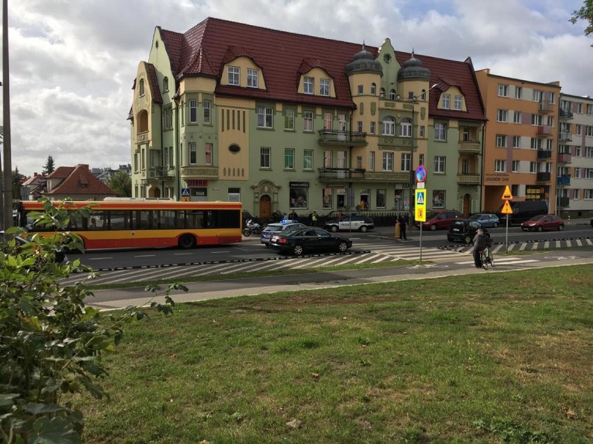 Autobus potrącił dziewczynkę na ul. Legionów w Grudziądzu