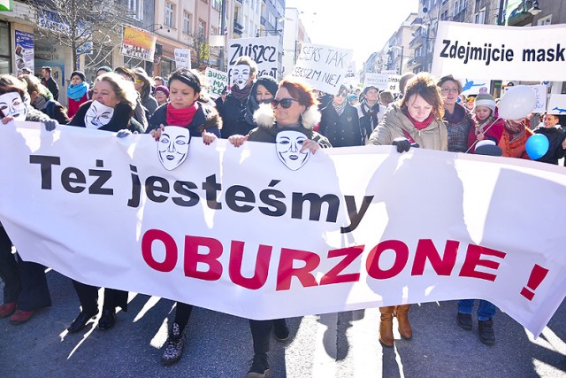 Też jesteśmy oburzone - z takim hasłem przewodnim maszerowało ...