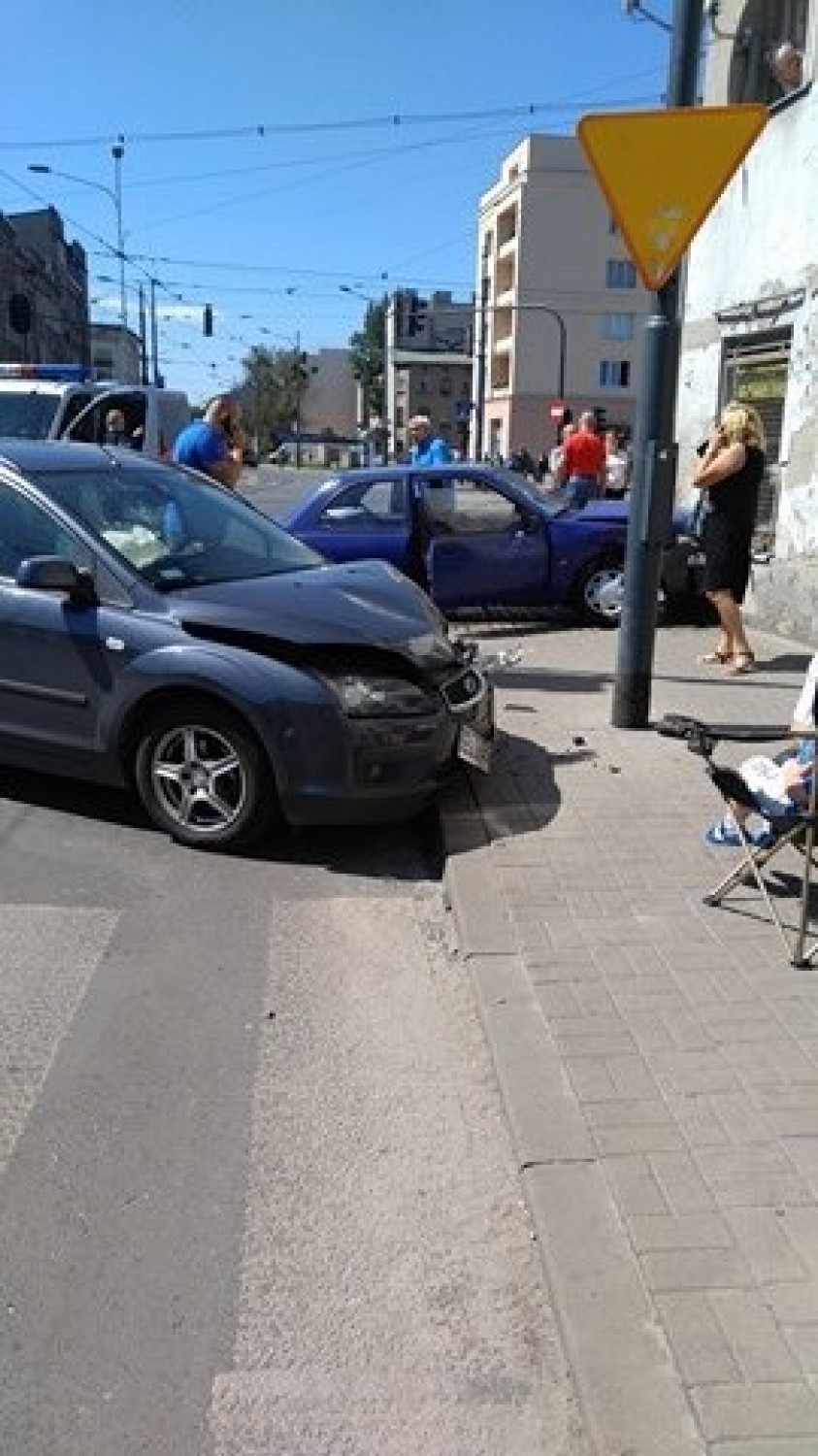 Wypadek na skrzyżowaniu ul. Zachodniej z ul. Limanowskiego w...