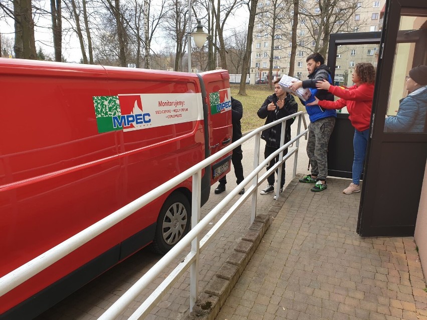 Pracownicy i studenci PWSW w Przemyślu ruszyli z pomocą dla Ukrainy [ZDJĘCIA]