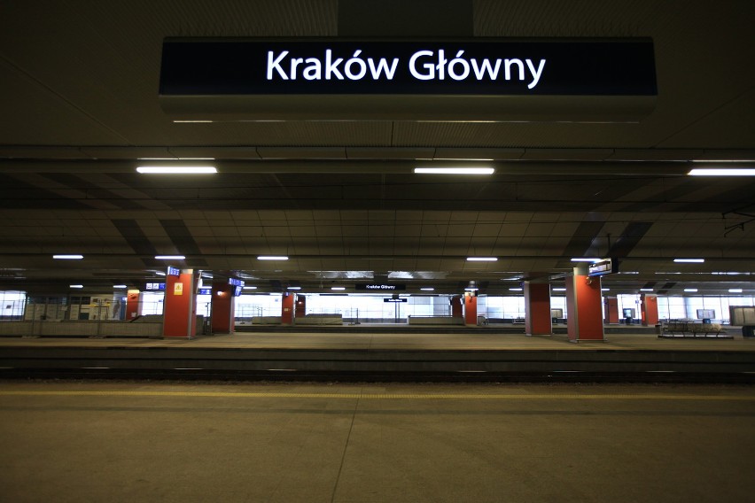 Robert Kowal z Zakładu Linii Kolejowych w Krakowie nie...