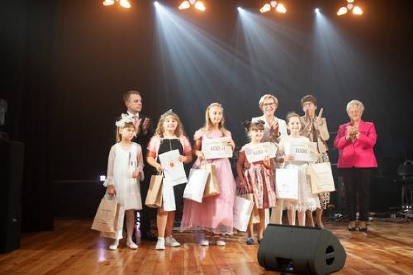 Myszków: Koncert finałowy Festiwalu "Nasz talent" w Miejskim Domu Kultury ZDJĘCIA  