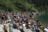 Tatry. Dwóch Czechów na golasa kąpało się w Morskim Oku 