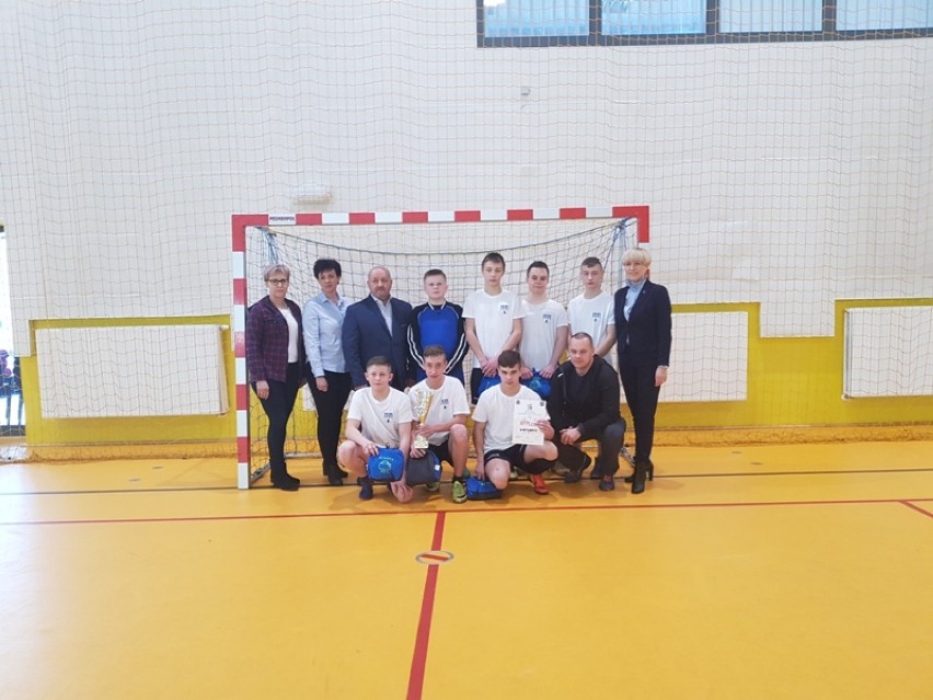 II miejsce drużyny z Sulmierzyc w Turniej Piłki Nożnej Młodzieżowych Drużyn Pożarniczych OSP [FOTO]