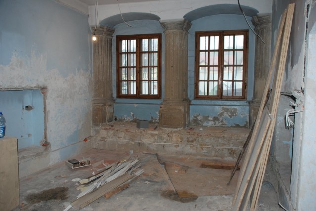 Rozpoczął się remont zabytkowego Domu Ariańskiego w Pińczowie.