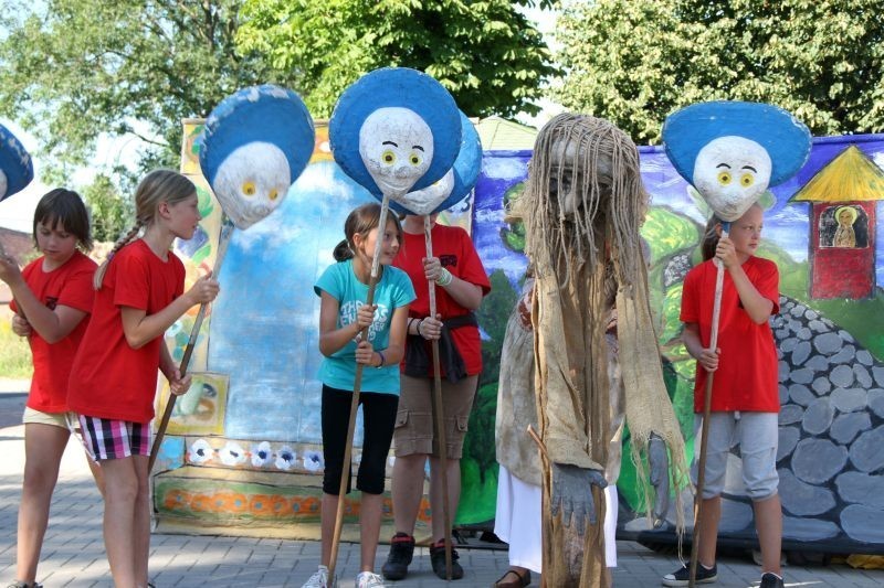 Turniej i festyn w Radomierzycach