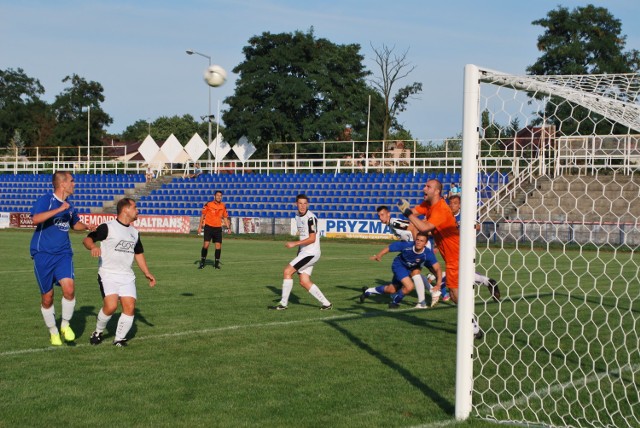 Piłkarze Obry rozgromili KS Luboński 9-0