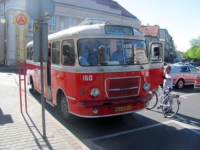 Kalisz: Wracają przejażdżki zabytkowymi autobusami