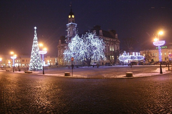 Nowy Sącz: kryzys dotknął świątecznego wystroju ulic