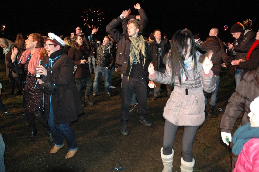 Zobacz Sylwester i powitanie 2013 roku w parku w Wejherowie [ZDJĘCIA]