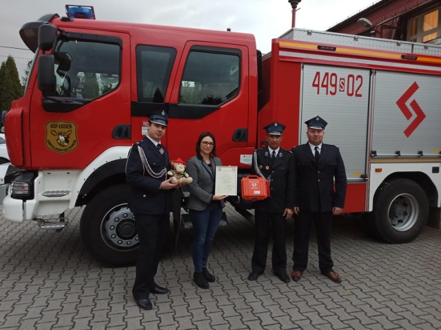 ArcelorMittal Poland wspiera lokalne społeczności, szkoły, strażaków, a to nie wszystko 

Zobacz kolejne zdjęcia/plansze. Przesuwaj zdjęcia w prawo - naciśnij strzałkę lub przycisk NASTĘPNE