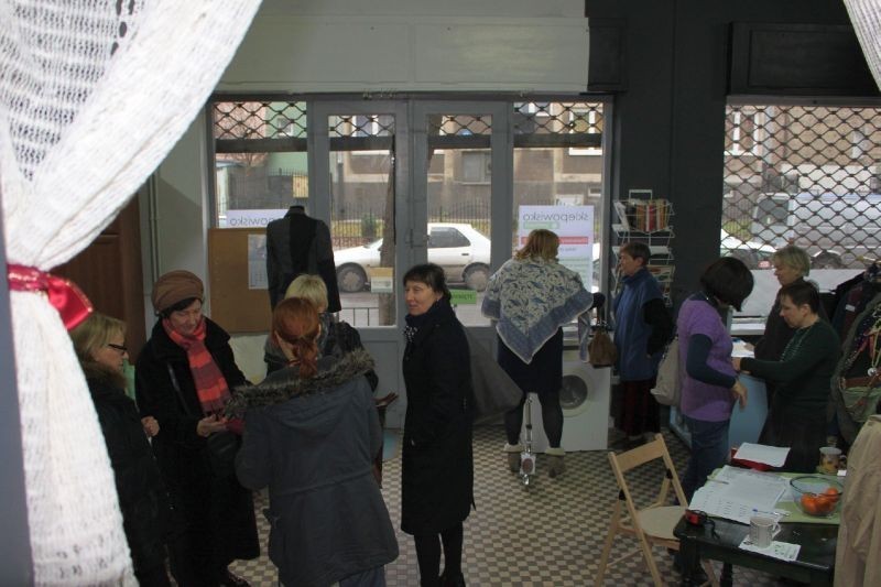 7 stycznia otwarto pierwszy w Warszawie sklep charytatywny (ZDJĘCIA)