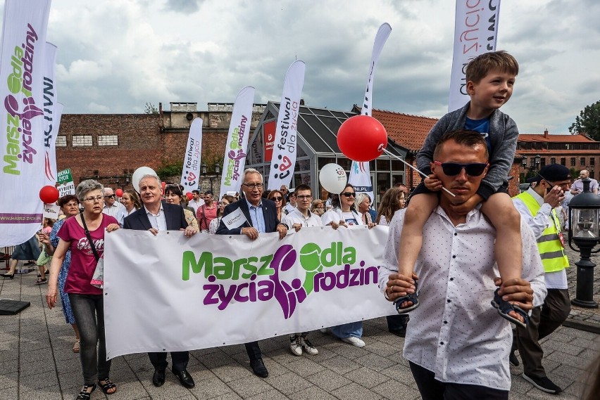 Gdański marsz jest jednym ze 150, które są organizowane w...