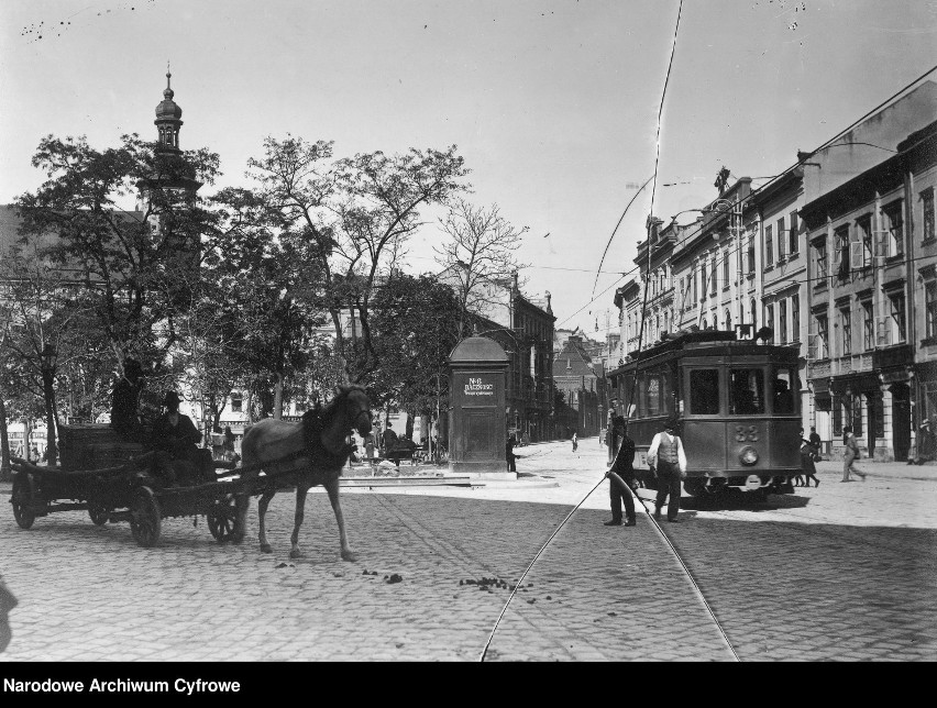 Tramwaje na ulicach miast sprzed 1943 r.