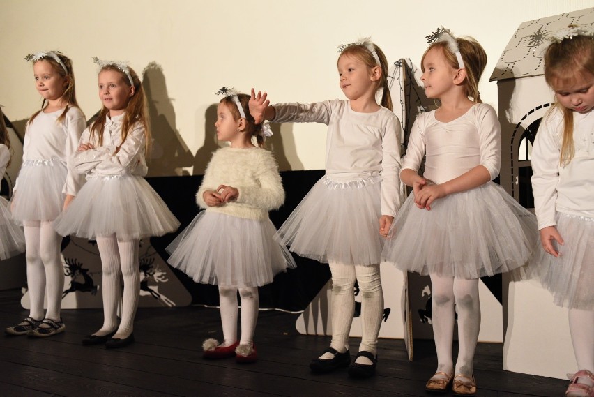 Dzieci ze "Smyka" pokazują swoje talenty aktorskie