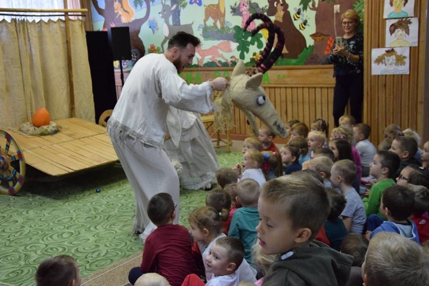 W ramach Festiwalu odbywają się m.in. spektakle dla dzieci i...