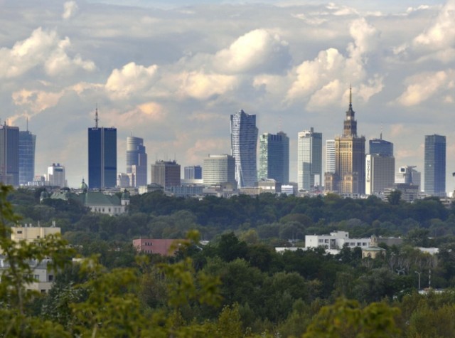 Coraz mniej turystów w Warszawie