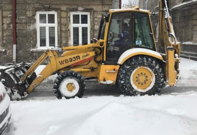 W tym roku atak zimy był krótki, ale jego skutki dały się mocno we znaki przemyślanom. Często było słychać narzekania na nieodśnieżone ulice i chodniki.