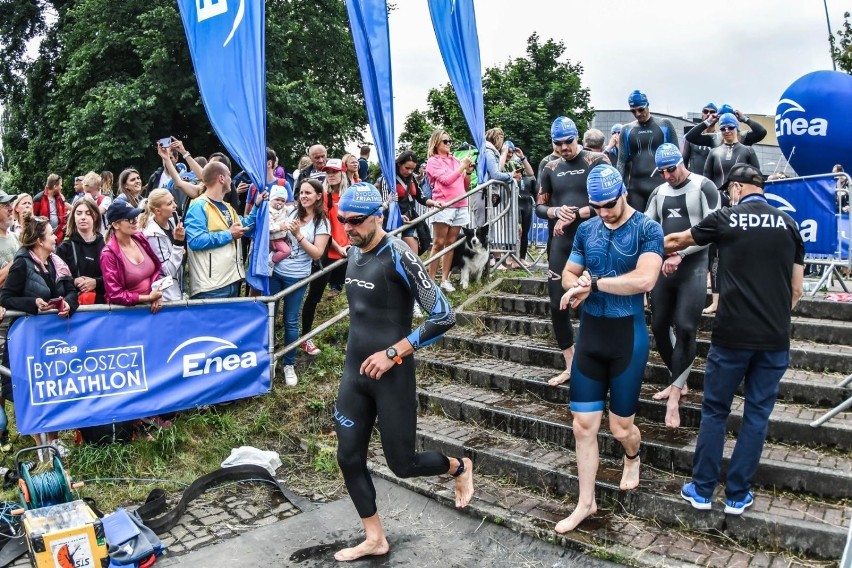 Enea Bydgoszcz Triathlon - dzień 1. Zawodnicy ruszyli na trasę: biegiem, na rowerach i w wodzie [zdjęcia]