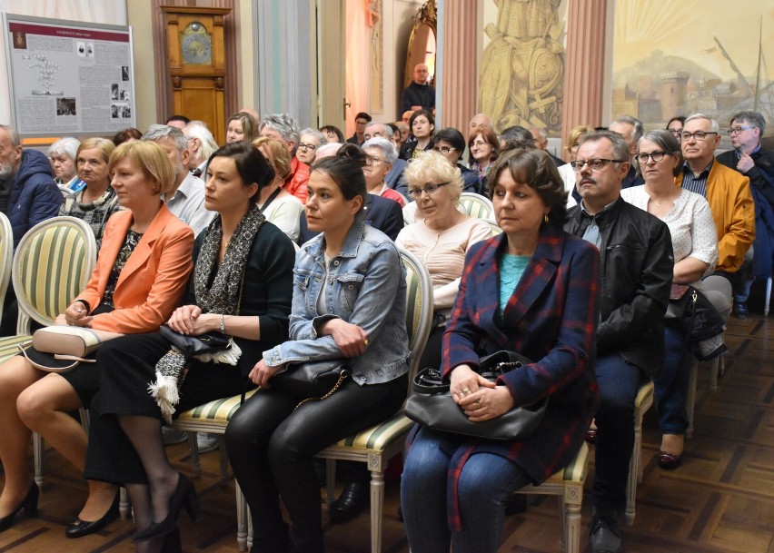 Wernisaż wystawy "Dzień rozpoczynano od kawy ze śmietanką…, czyli o kulturze stołu w ziemiańskich dworach i pałacach” w Muzeum Ziemiaństwa w Dobrzycy