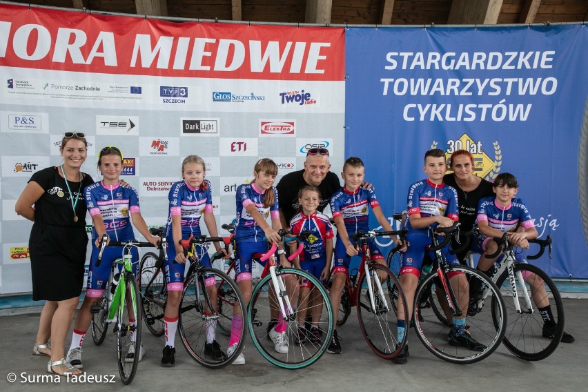 Nagrody dla zwycięzców maratonu MTB 2019. Ostatnia partia zdjęć Tadeusza Surmy 