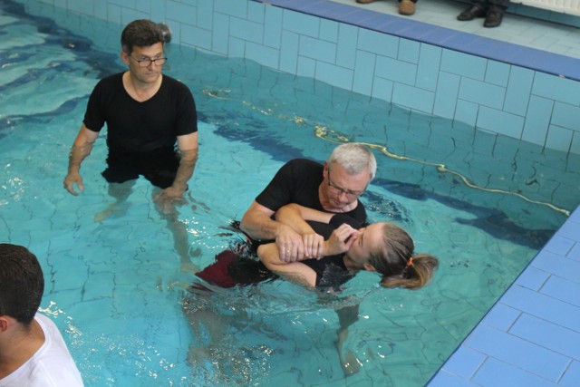 Kongres Świadków Jehowy w Sosnowcu: dzień drugi - chrzest [22.07.2017 r.]