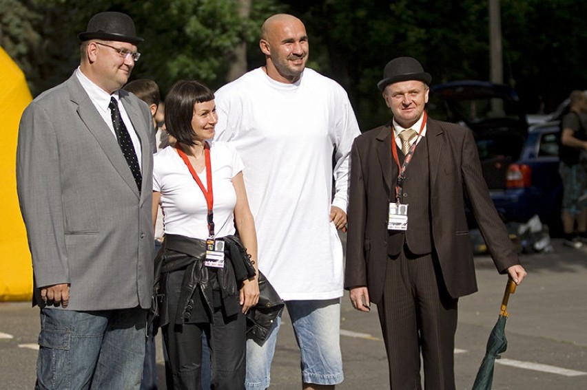 Przemek Saleta, wraz z członkinią swojego teamu i w...