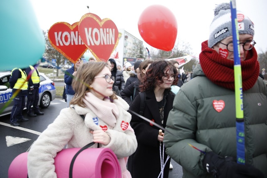 Konin nie rezygnuje z tradycji podczas WOŚP! Bieg Policz się z Cukrzycą i happening na rondzie za nami! [ZDJĘCIA]