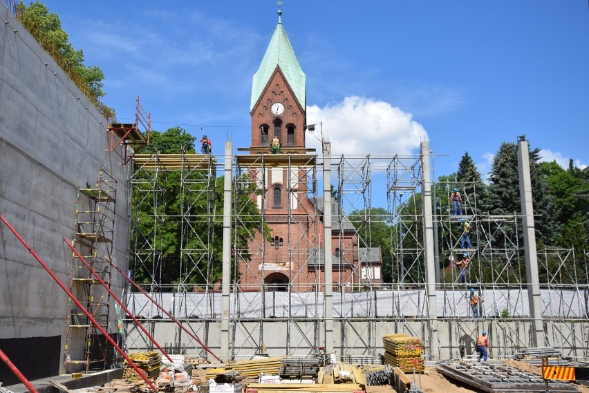 Budowa Centrum Edukacji Zawodowej i Biznesu to inwestycja za...