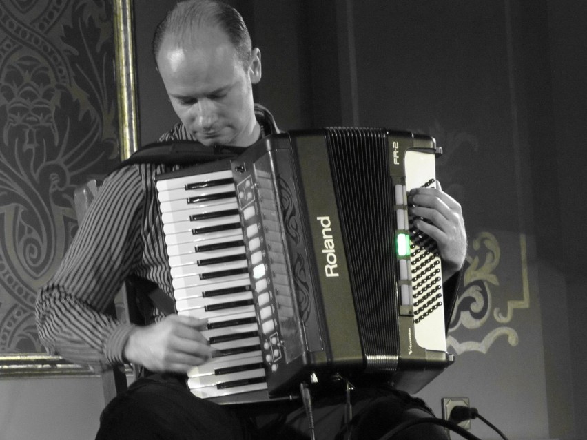 Tomek Urbański - akordeon