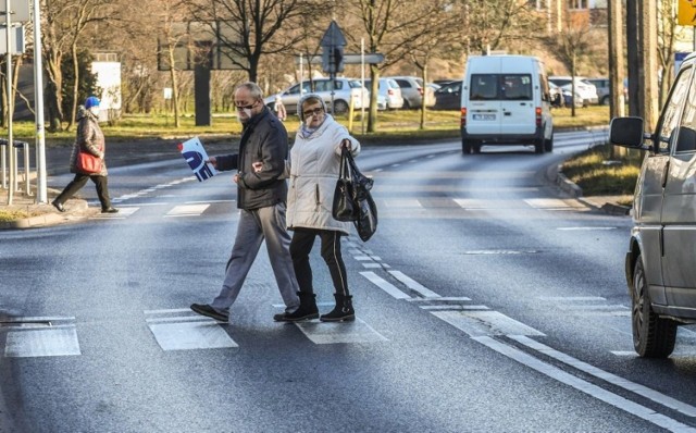 Przejścia dla pieszych w powiecie tucholskim muszą być bezpieczne i dawać pieszemu maksimum komfortu