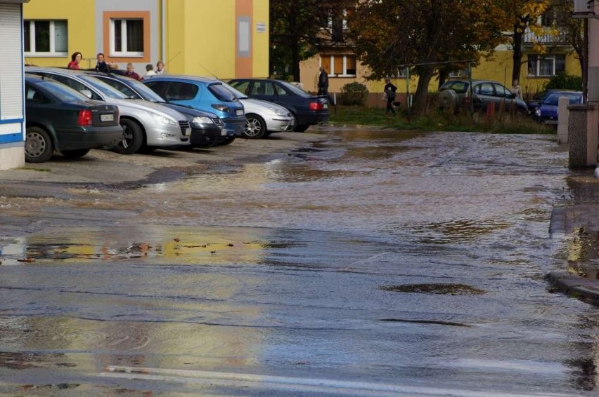 Awaria wodociągu na ulicy Serbinowskiej w Kaliszu