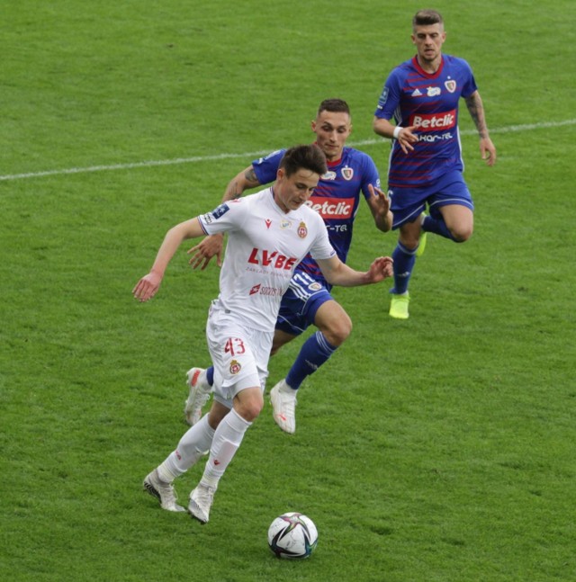 16.05.2021 r. Piast Gliwice - Wisła Kraków 2:3.

Zobacz kolejne zdjęcia. Przesuwaj zdjęcia w prawo - naciśnij strzałkę lub przycisk NASTĘPNE