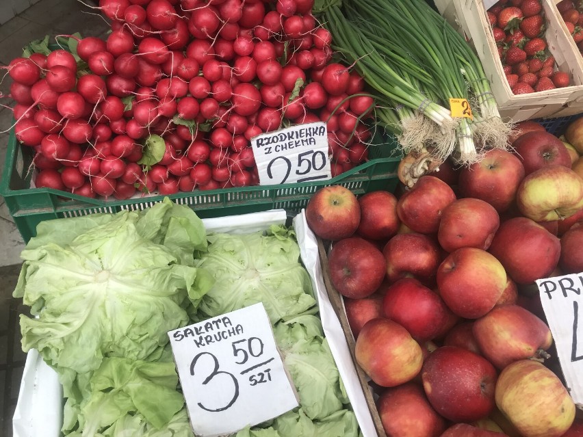  Ceny truskawek i nowalijek na chełmskim bazarze nadal wysokie. Fasolka szparagowa bije rekordy! Zobacz zdjęcia