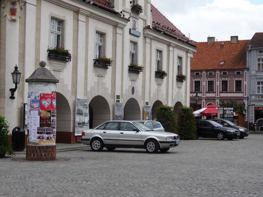 Rynek w Jarocinie: Rynek z samochodami czy bez samochodów?