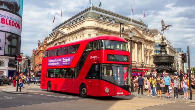 Sprawdzamy jak, poruszać się po Londynie korzystając z transportu miejskiego.