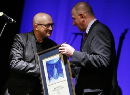 Rafał Augustyn  otrzymał nagrodę w kategorii "Muzyka poważna", za wydany po latach pierwszy (!) album monograficzny "Do ut es" z muzyką kameralną.  Odbierając nagrodę laureat stwierdził:  "Miałem z kim wygrać, bo towarzystwo nominowanych było fantastyczne".