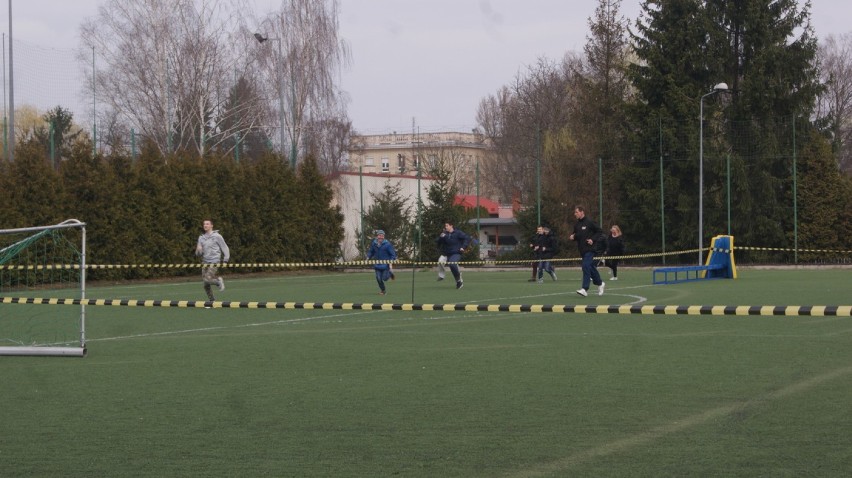 VII Skierniewicki Bieg Wagarowicza na boisku OSiR