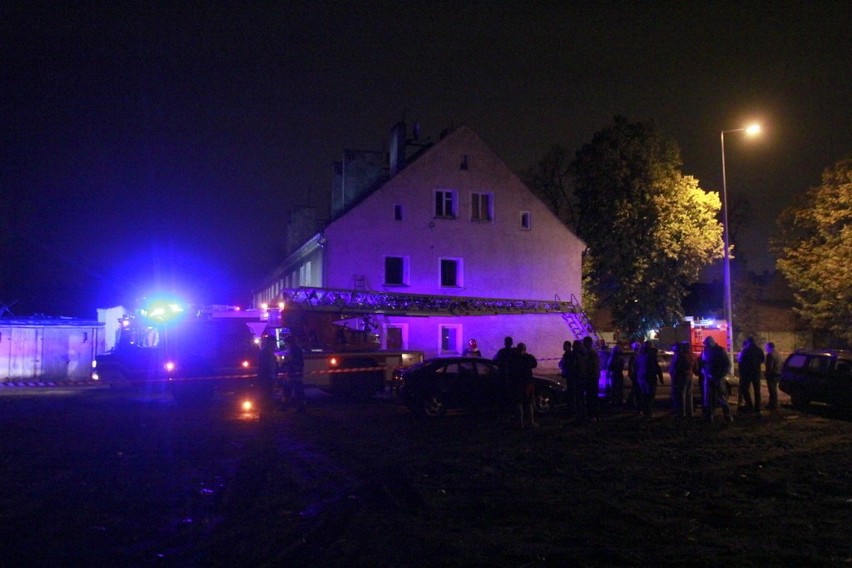 Wrocław: Nocny pożar przy Maślickiej (ZDJĘCIA)