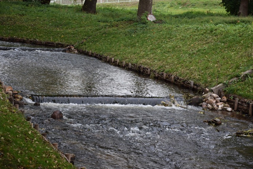 Bulwary nad Czarną Hańczą w Suwałkach. Zobaczcie, jak się zmieniły [ZDJĘCIA]