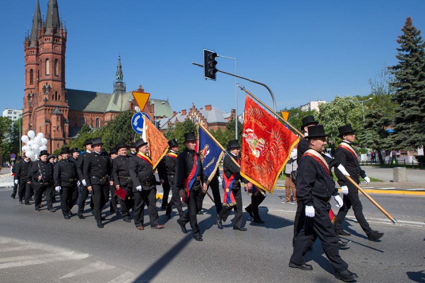 Krajowe Święto Kominiarzy. Kominiarze z całej Polski odwiedzili Tarnów [ZDJĘCIA]