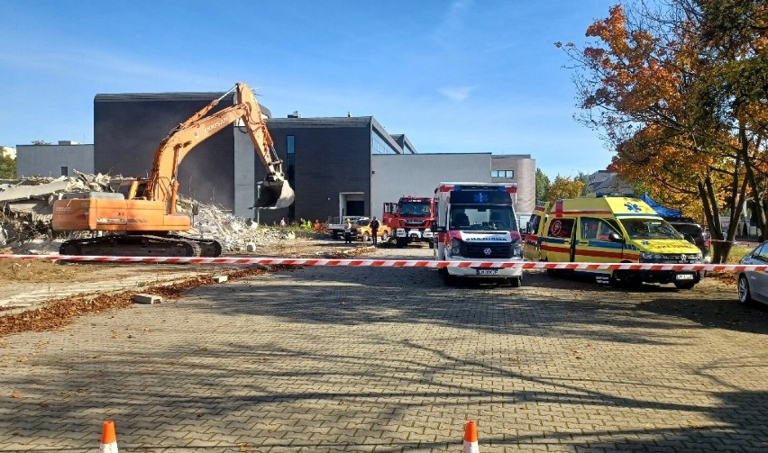 Strażacy, policjanci, karetki... Co się dzieje na pl. Strzegomskim we Wrocławiu? (ZDJĘCIA) 