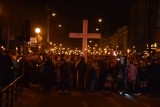Setki wiernych uczestniczyło w Drodze Krzyżowej na ulicach Tomaszowa Maz. (FOTO+FILM) 
